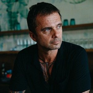 Filip ZakVisionário por Trás do Projeto The Seed